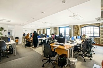 Shad Thames, London for lease Interior Photo- Image 1 of 2