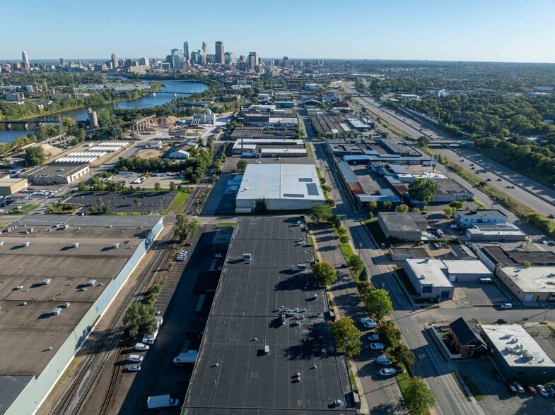 2800-2930 2nd St N, Minneapolis, MN for sale - Building Photo - Image 2 of 8