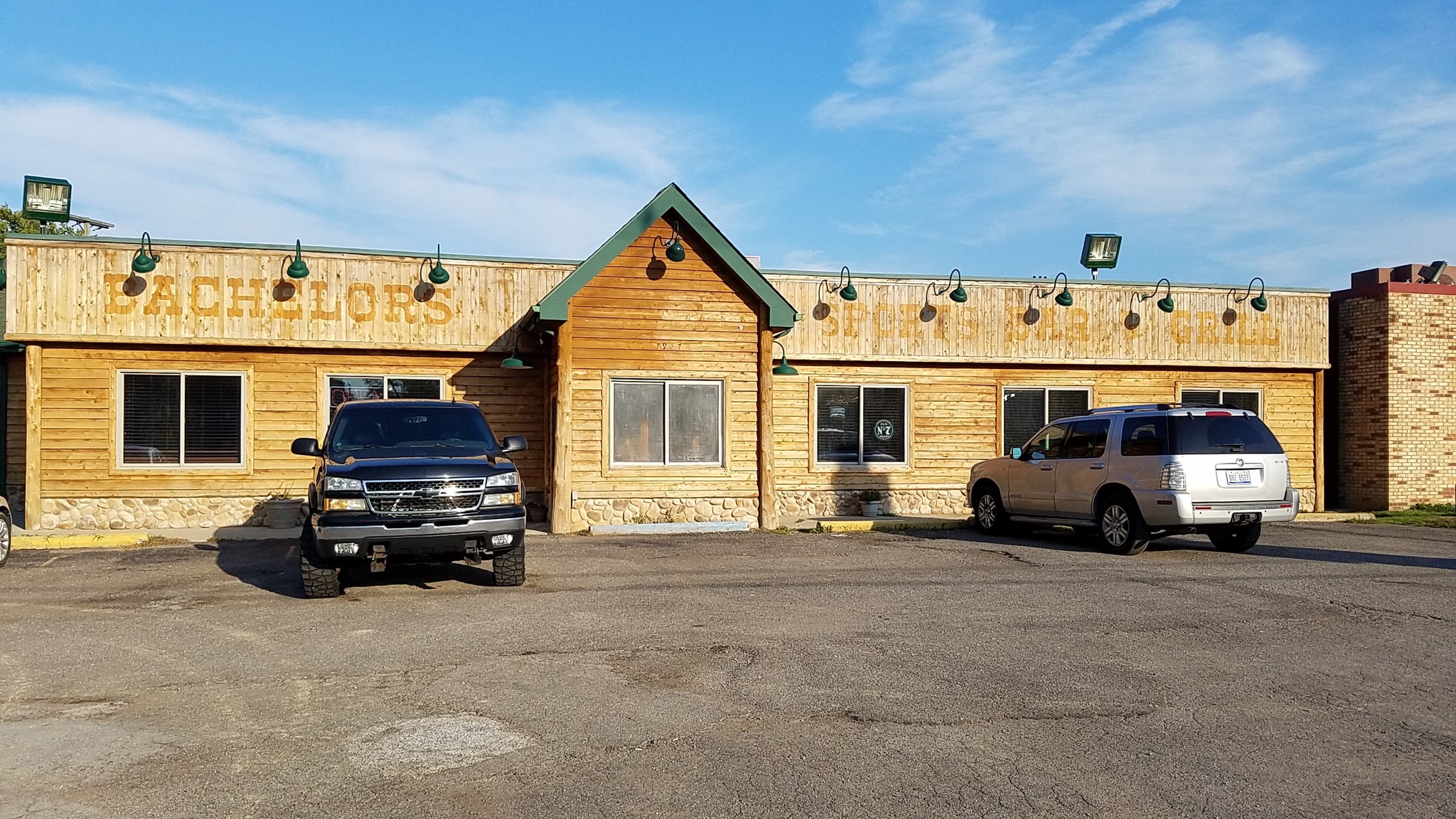 1967 Cass Lake Rd, Keego Harbor, MI for sale Building Photo- Image 1 of 1