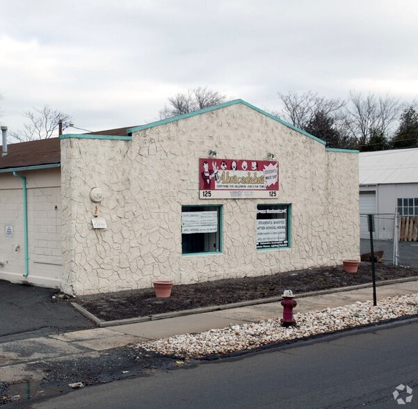 125 Lincoln Blvd, Middlesex, NJ for sale - Building Photo - Image 1 of 4