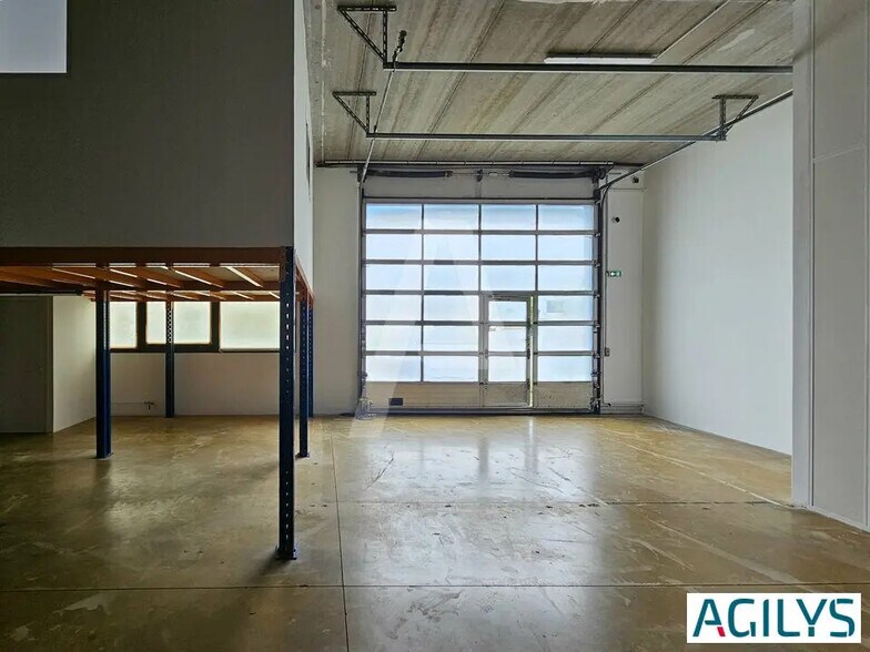 Flex in Villebon-sur-Yvette for sale - Interior Photo - Image 2 of 6