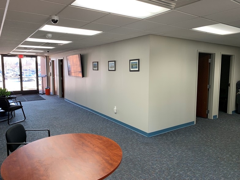 950 Woodland St, Mechanicsburg, PA for sale - Building Photo - Image 3 of 13