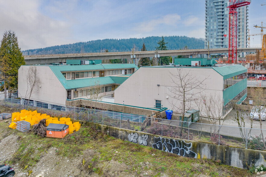 504 Cottonwood Ave, Coquitlam, BC for lease - Building Photo - Image 2 of 7