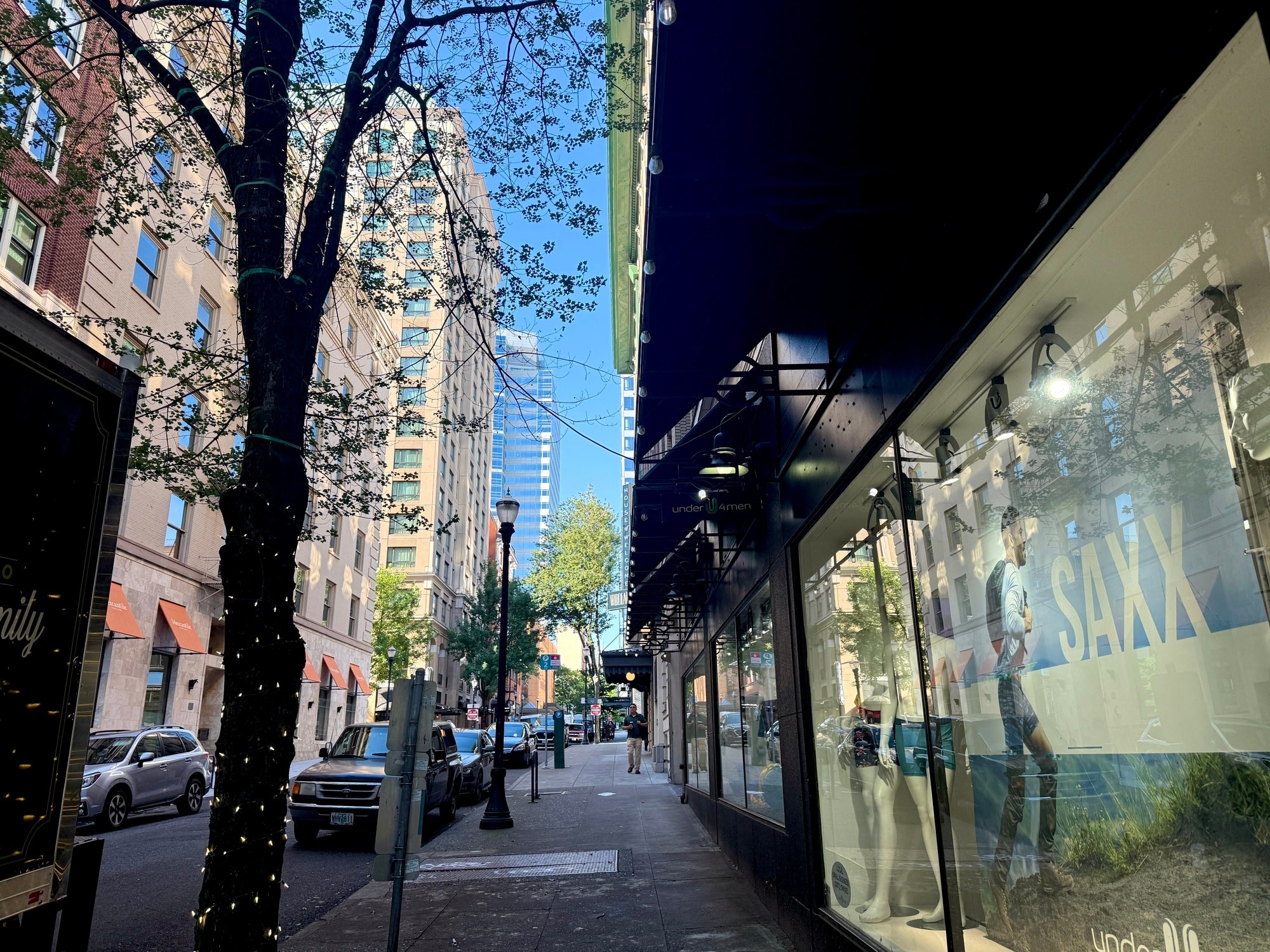 800 SW Washington St, Portland, OR for lease Interior Photo- Image 1 of 13