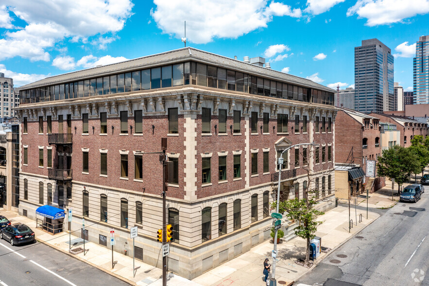 2133 Arch St, Philadelphia, PA for lease - Building Photo - Image 1 of 6