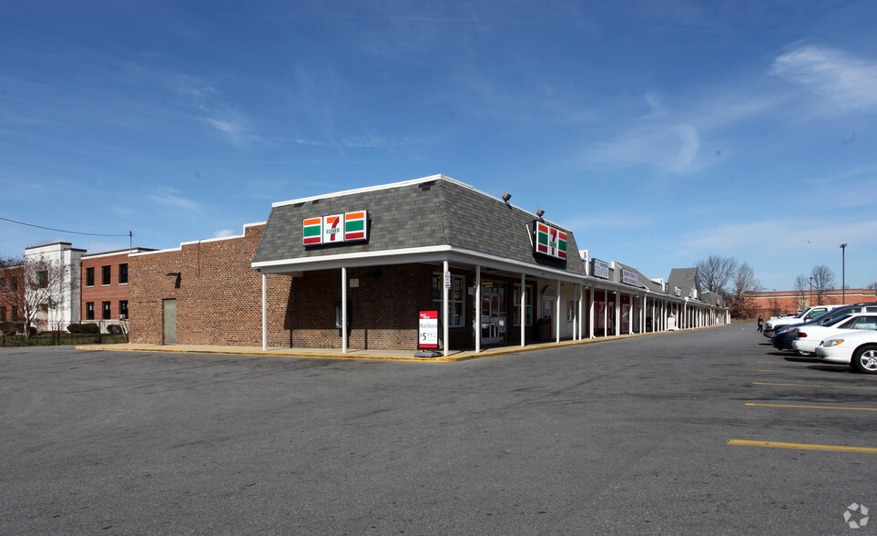 6223-6285 Crain Hwy, La Plata, MD for lease - Primary Photo - Image 1 of 3