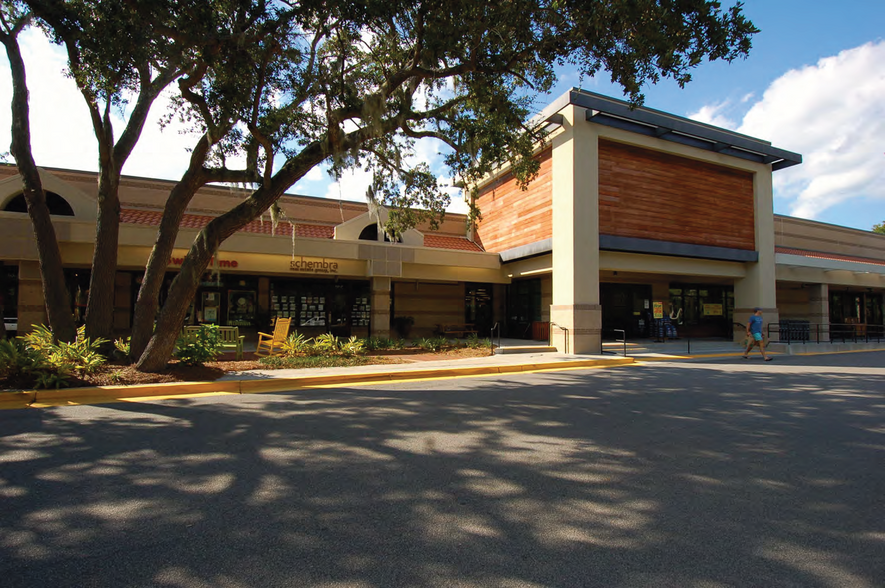 50 Shelter Cove Ln, Hilton Head Island, SC for lease - Building Photo - Image 1 of 3