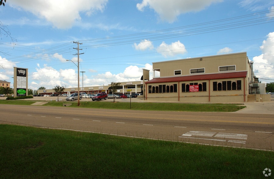 501-509 Springridge Rd, Clinton, MS for sale - Primary Photo - Image 1 of 1
