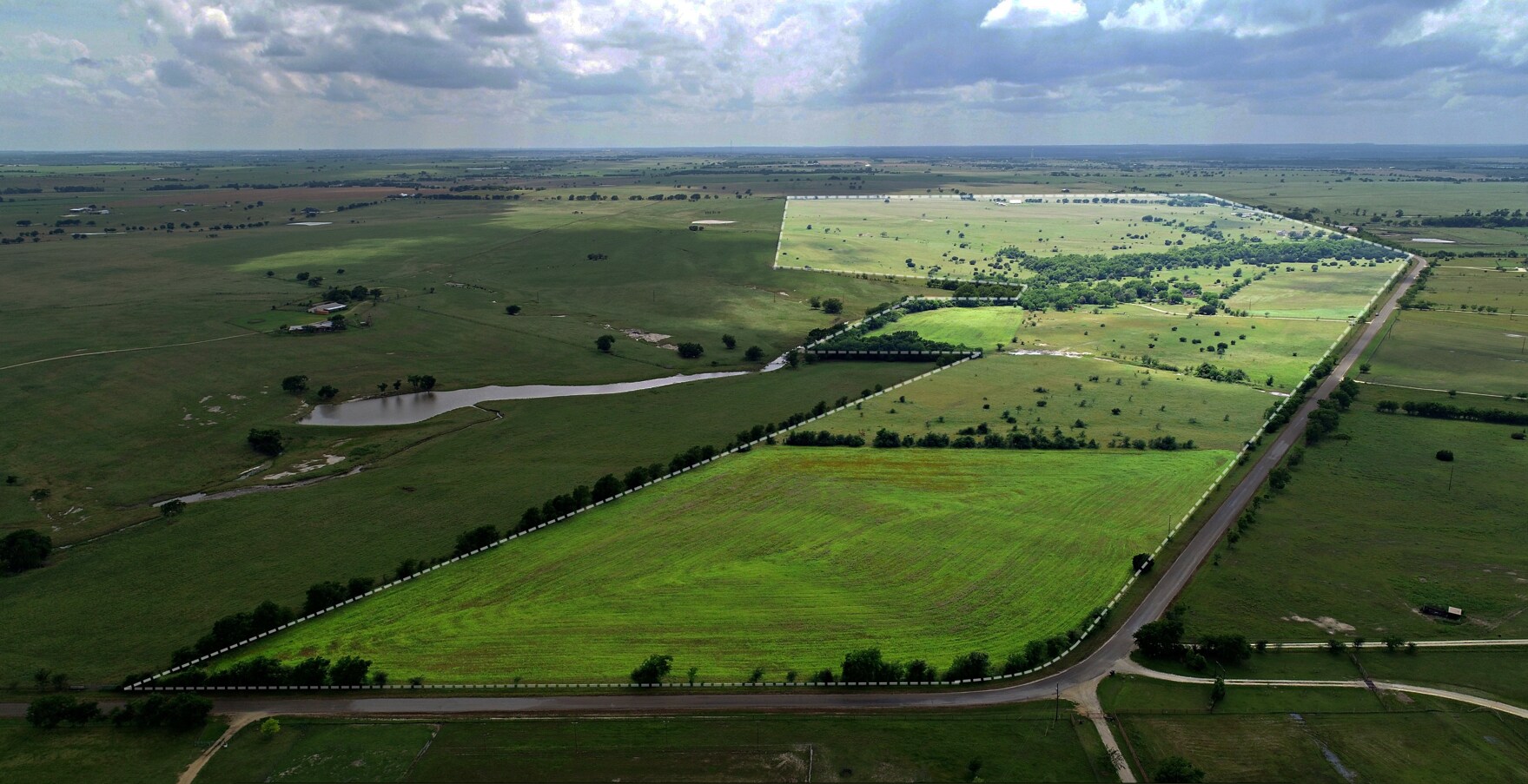 2365 Hackberry Rd, Holland, TX for sale Primary Photo- Image 1 of 1