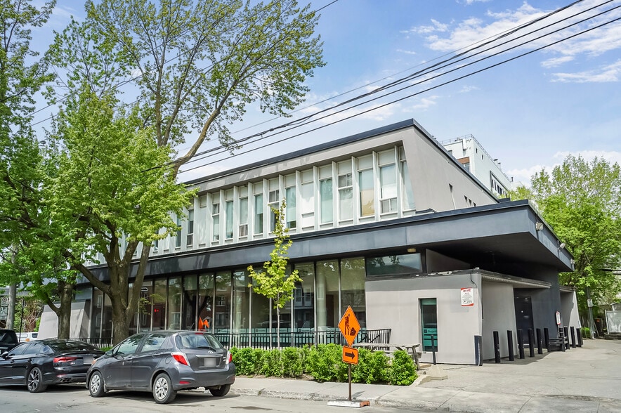 2100-2106 Rue Fleury E, Montréal, QC for sale - Building Photo - Image 3 of 7