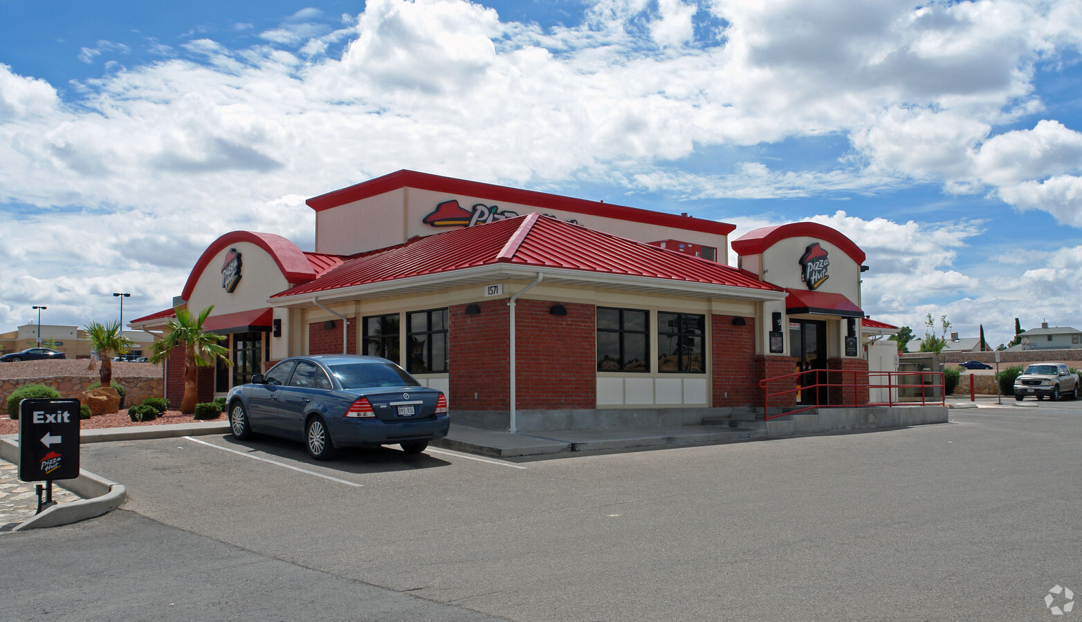 1571 N Zaragosa Rd, El Paso, TX 79936 - Pizza Hut | LoopNet