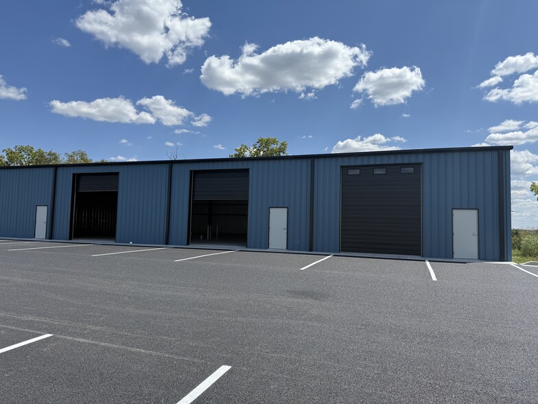 180 Zakk Ct, Nicholasville, KY for lease - Building Photo - Image 2 of 6