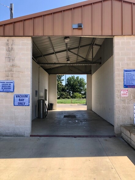 1712 Central Texas Expy, Lampasas, TX for sale - Building Photo - Image 1 of 1