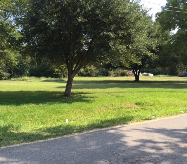 337 6th St, Magnolia, TX for sale Primary Photo- Image 1 of 1