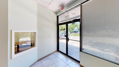 7006 Stapoint Ct, Winter Park, FL for lease Interior Photo- Image 2 of 8