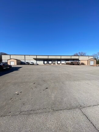 More details for 723 Marshall Stuart Dr, Dickson, TN - Industrial for Sale