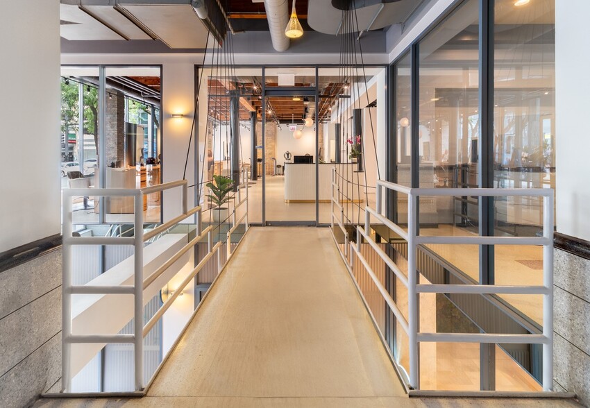 414 N Orleans St, Chicago, IL for lease - Interior Photo - Image 2 of 10