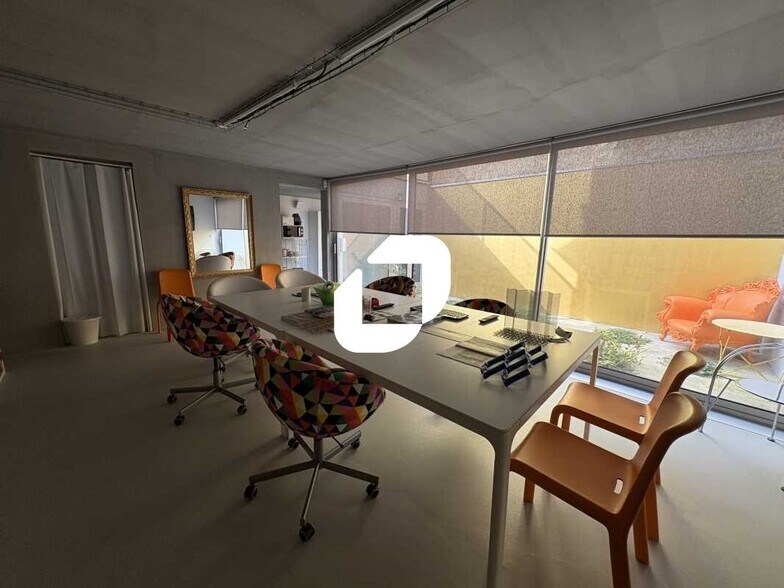 Office in Lormont for sale - Building Photo - Image 3 of 12