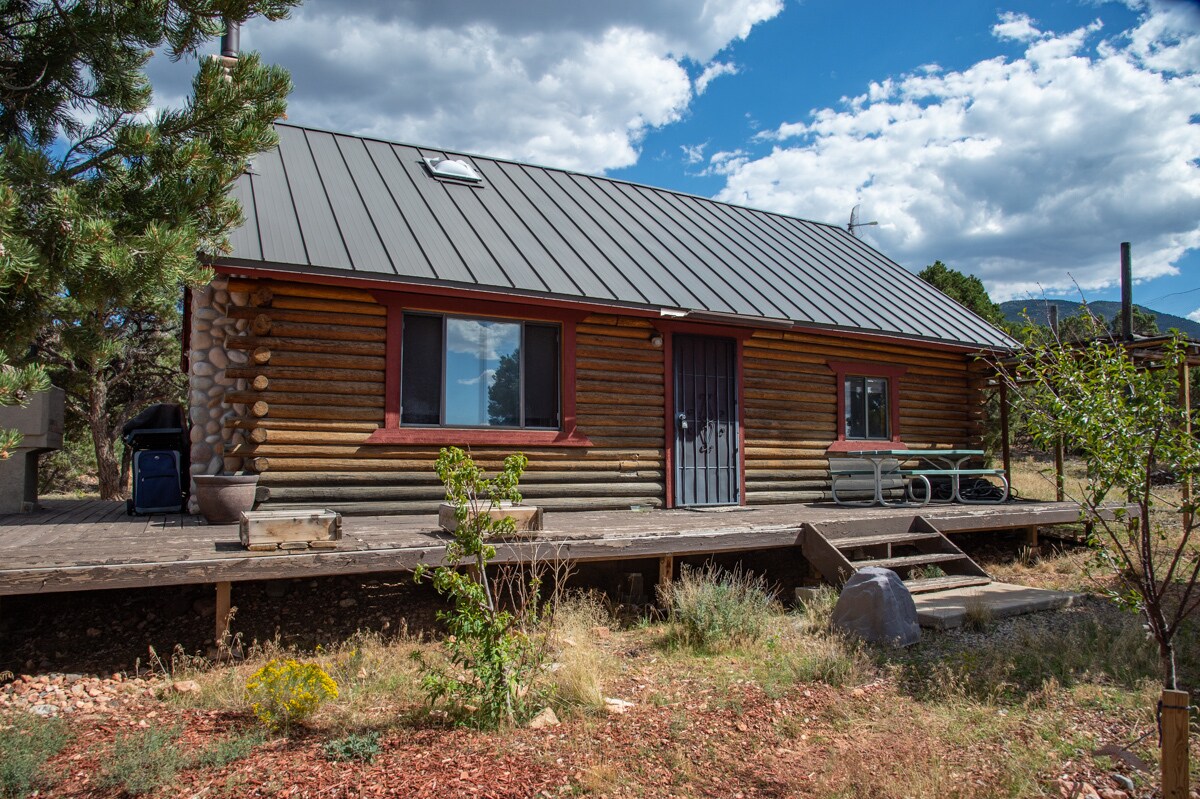 1502 S Red Canyon Dr, Parowan, UT for sale Building Photo- Image 1 of 1