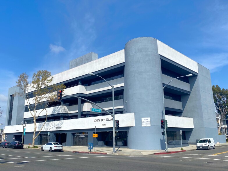 15342 Hawthorne Blvd, Lawndale, CA for lease - Building Photo - Image 1 of 16