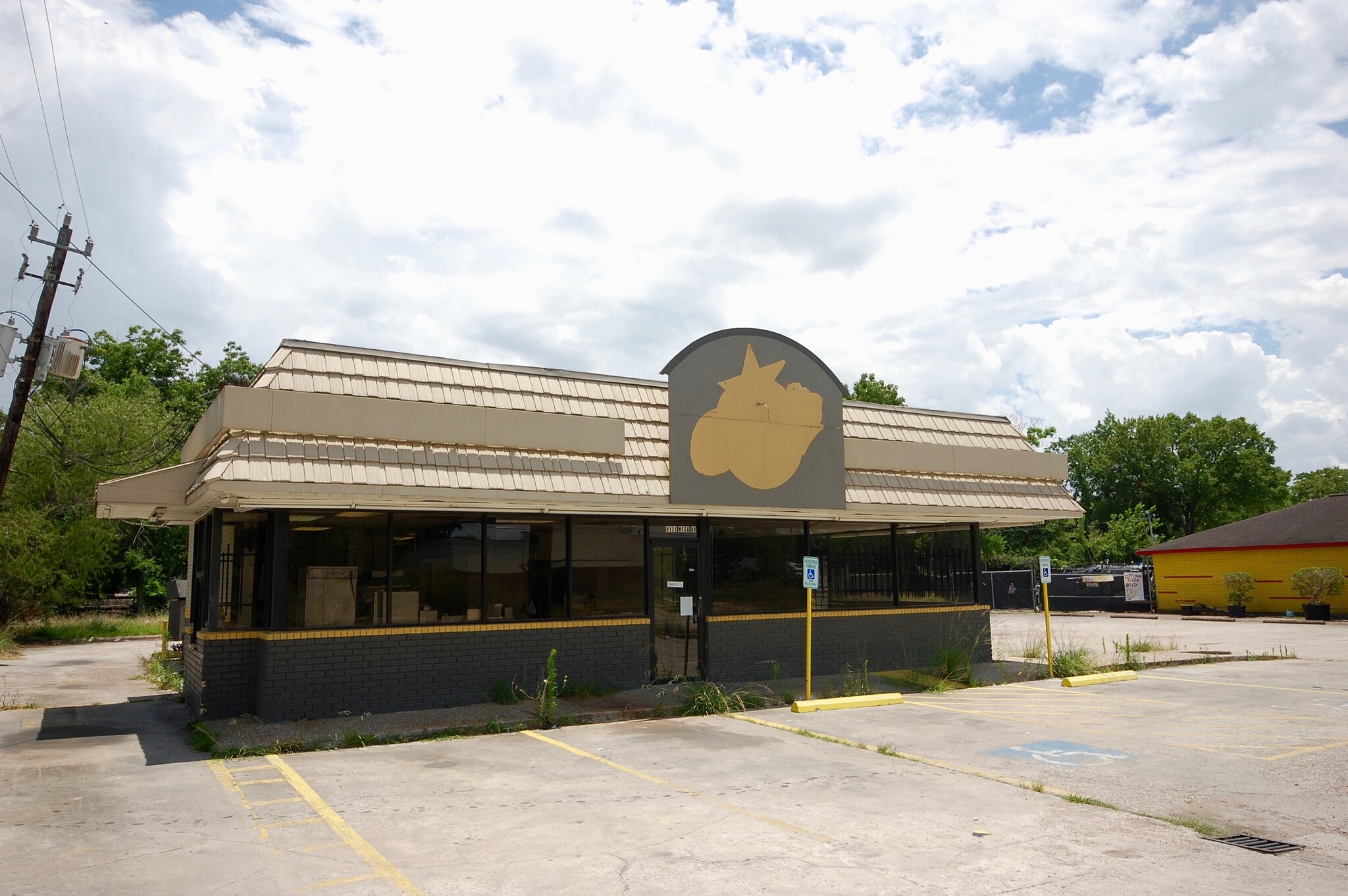 9122 Mesa Dr, Houston, TX for lease Primary Photo- Image 1 of 4