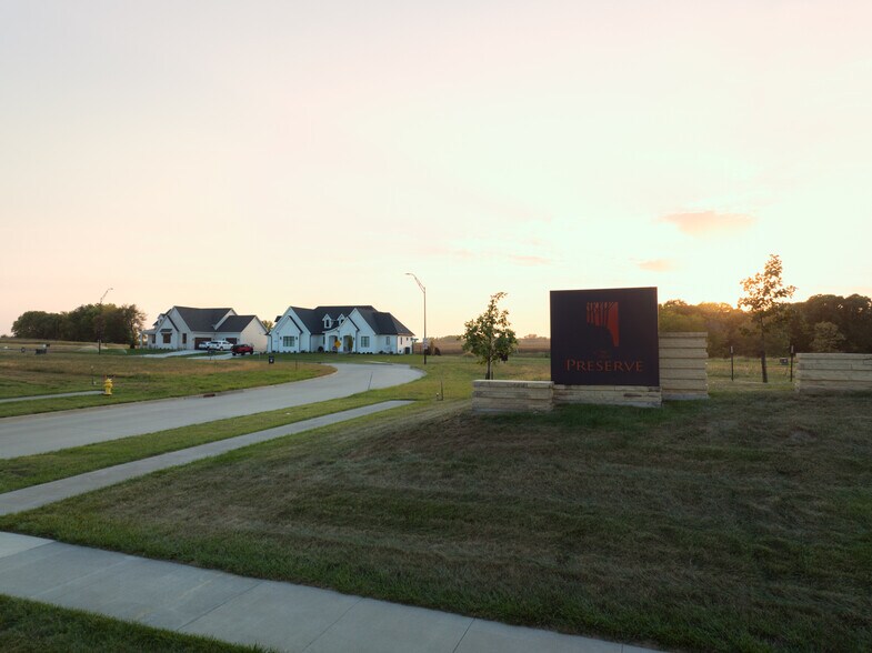 SW Meadow Rose Ave, Van Meter, IA for sale - Building Photo - Image 2 of 12