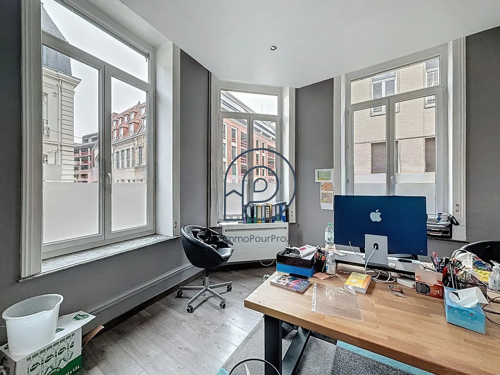 Office in Lille for sale Interior Photo- Image 1 of 12