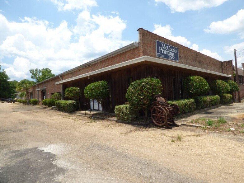 210 S Broadway St, McComb, MS for sale - Building Photo - Image 1 of 1