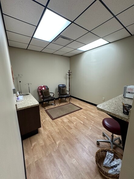 108 Palmetto Park Blvd, Lexington, SC for lease - Interior Photo - Image 3 of 17