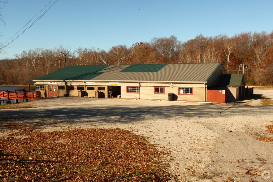 7208 Whipple Rd, Louisville, KY for sale - Primary Photo - Image 1 of 1