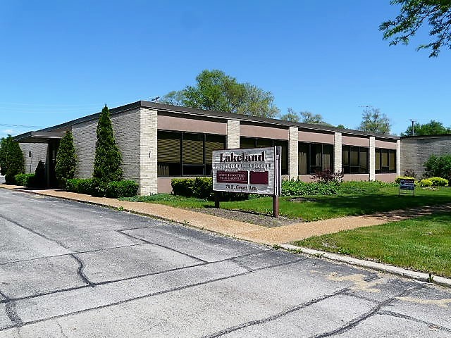 74 E Grand Ave, Fox Lake, IL for sale - Building Photo - Image 1 of 1