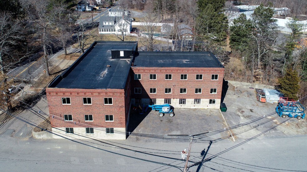 176 King St, Hanover, MA 02339