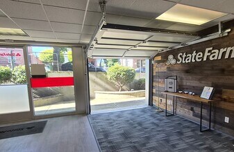 2250 NW Flanders St, Portland, OR for lease Interior Photo- Image 1 of 13