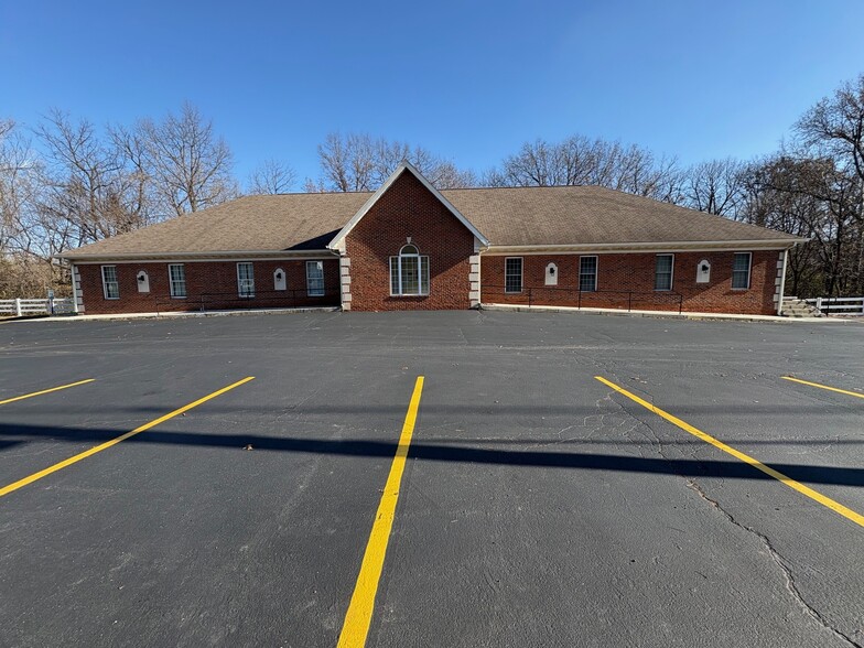 3890 N Illinois St, Swansea, IL for sale - Building Photo - Image 1 of 11