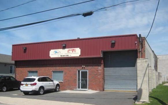 39 Stringham Ave, Valley Stream, NY for sale - Primary Photo - Image 1 of 1