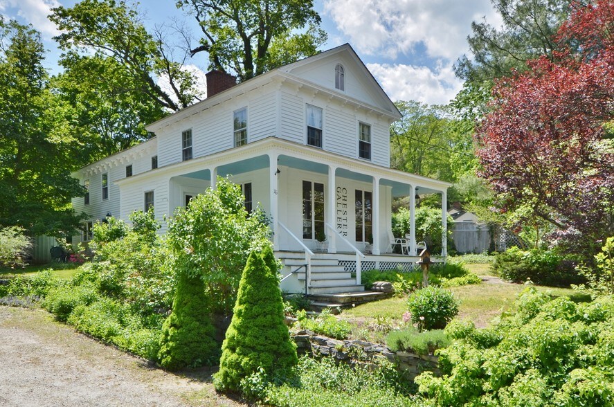 Retail in Chester, CT for sale - Primary Photo - Image 1 of 1