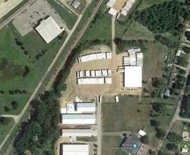 1925 N Redding Ave, Windom, MN - AERIAL  map view