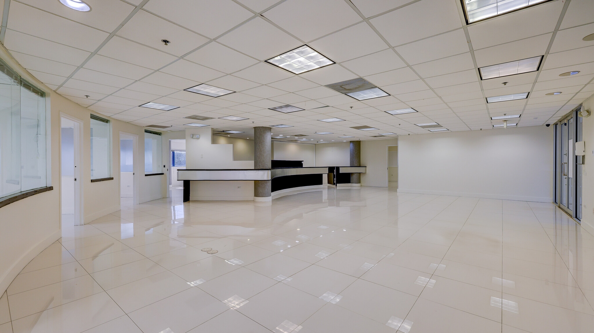 9600 NW 25th St, Miami, FL for lease Interior Photo- Image 1 of 18