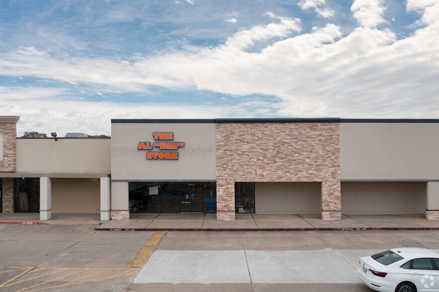 1701 Fairway Dr, Alvin, TX for lease - Building Photo - Image 2 of 14