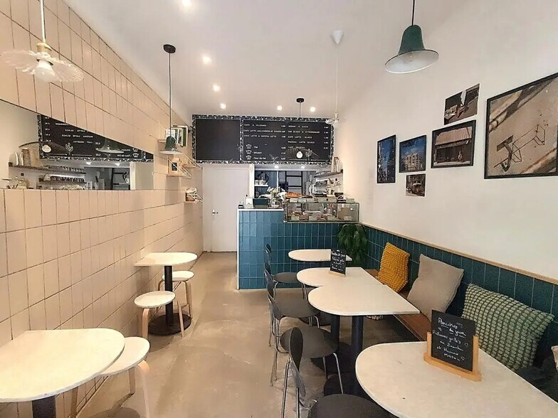 Flex in Marseille for lease - Building Photo - Image 3 of 3