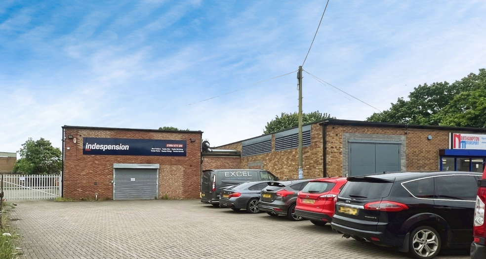 34 Rothersthorpe Cres, Northampton for lease - Building Photo - Image 1 of 1