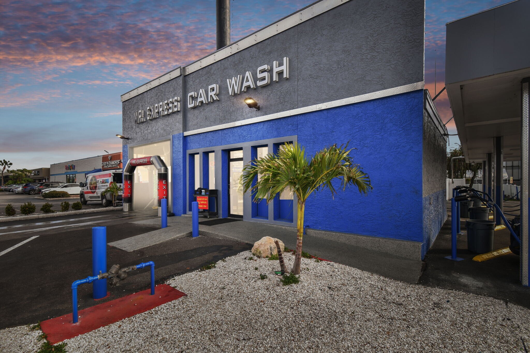 1711 E Fowler Ave, Tampa, FL for sale Building Photo- Image 1 of 1