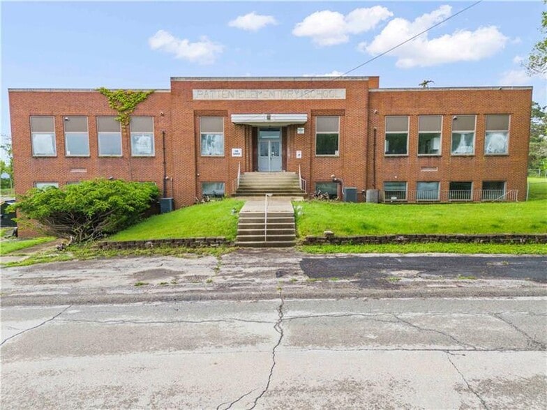 1530 Hillcrest Ave, Washington, PA for sale - Building Photo - Image 3 of 29