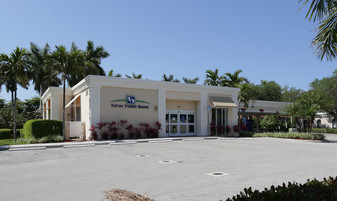 385 14th Ave S, Naples FL - Drive Through Restaurant