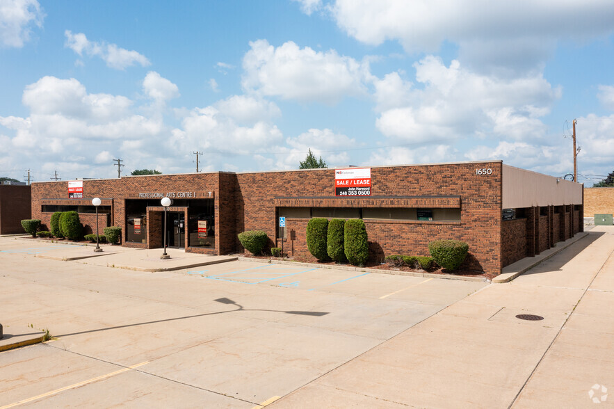 1650 Fort St, Trenton, MI for lease - Building Photo - Image 1 of 7