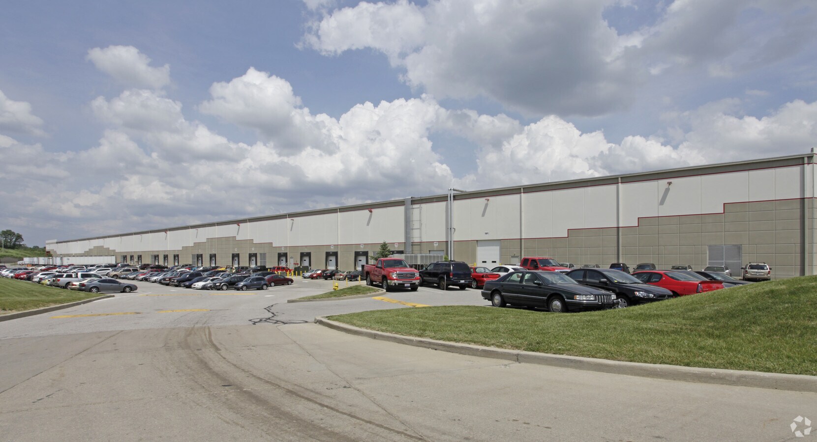 1600 Worldwide Blvd, Hebron, KY 41048 Property Record