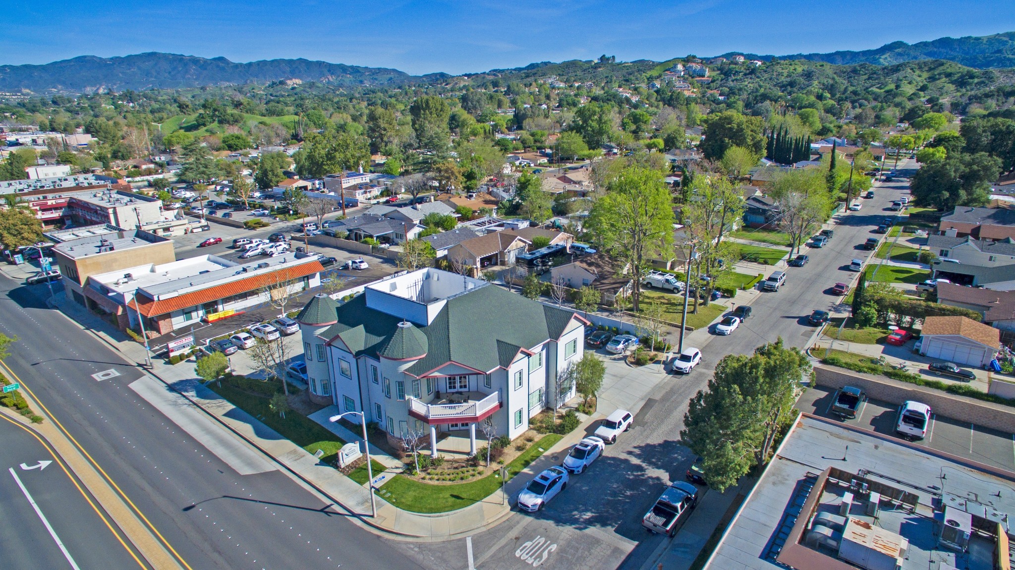 24018 Lyons Ave, Newhall, CA for sale Primary Photo- Image 1 of 1