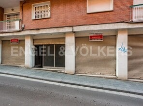 Retail in Sant Just Desvern, Barcelona for lease Interior Photo- Image 2 of 13
