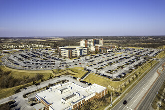 19550 E 39th St, Independence, MO - aerial  map view