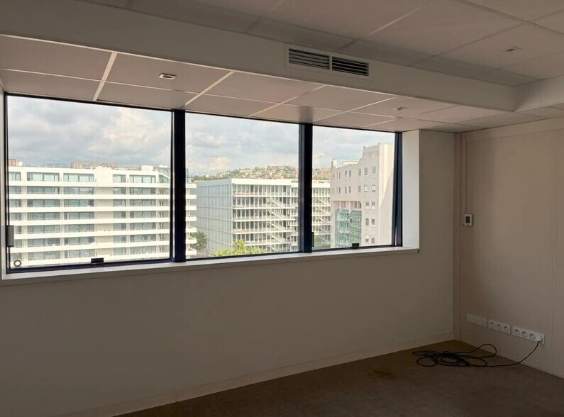 Office in Nice for lease - Interior Photo - Image 3 of 111